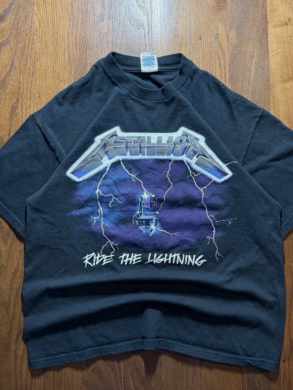 Metallica Ride The Lightning Vintage Graphic T-Shirt